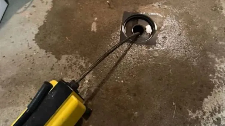 Mauvaises Odeurs de Canalisation à Annemasse et Annecy : Remontez à la Source du Problème